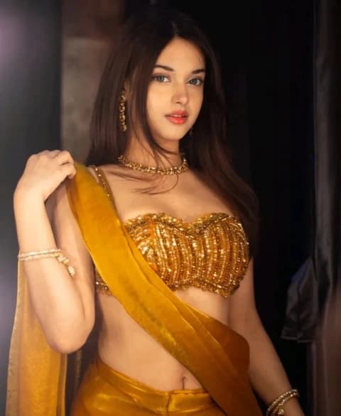 Anahita — VVIP Escort Mumbai, Age 25